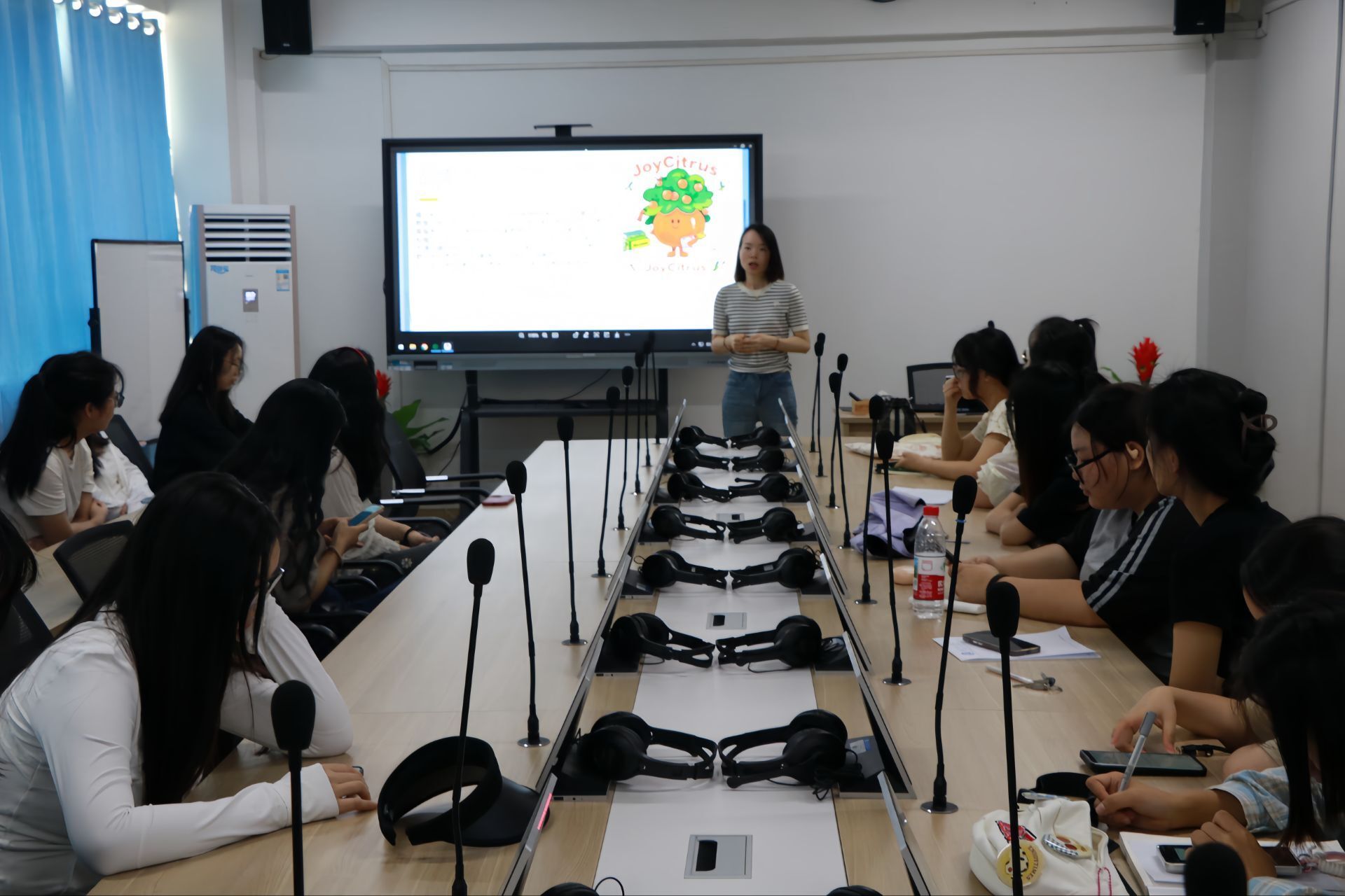 匯聚就業機遇，賦能職業發展 國際教育學院攜手企業共啟英語學子職業新篇